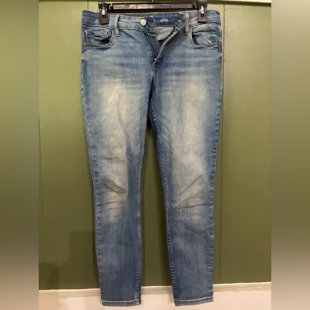 Old Navy Light Blue Women's Rockstar Super Skinny Jeans, Short